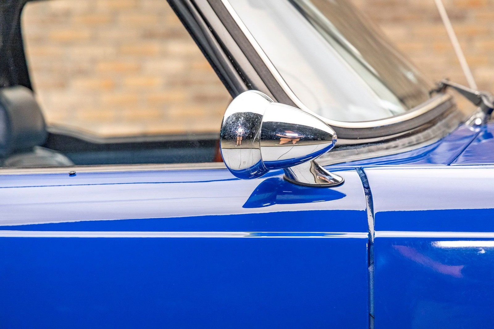 Triumph-TR6-1975-Other-17