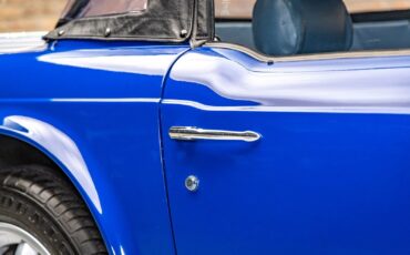Triumph-TR6-1975-Other-18