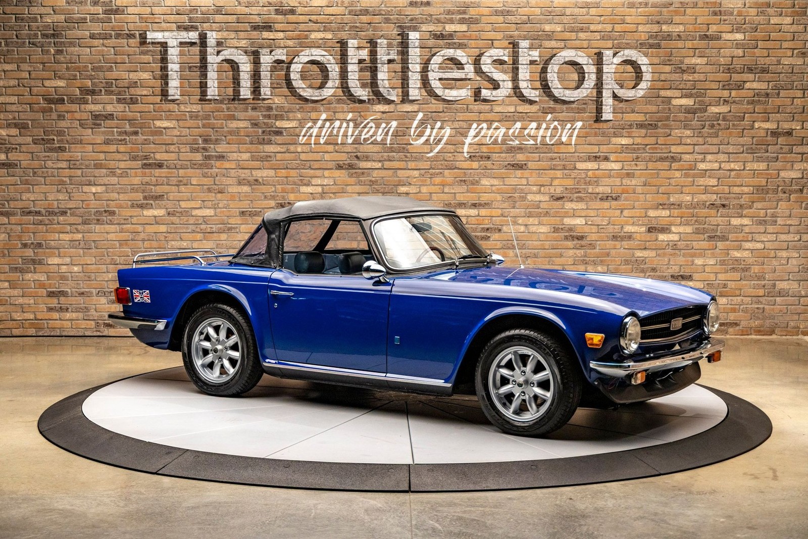 Triumph-TR6-1975-Other-2