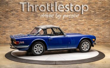 Triumph-TR6-1975-Other-3