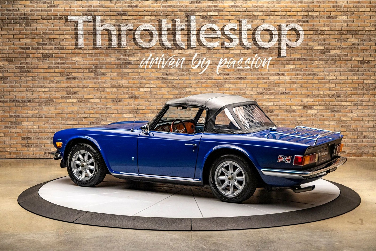 Triumph-TR6-1975-Other-4