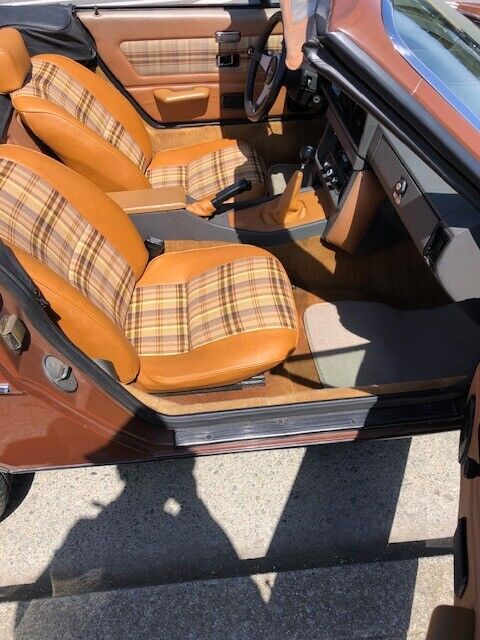 Triumph-TR7-1980-Convertible-15
