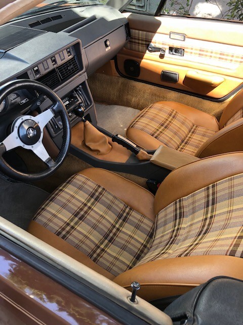 Triumph-TR7-1980-Convertible-16