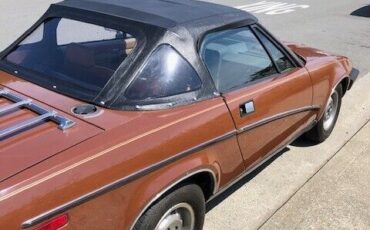 Triumph-TR7-1980-Convertible-5