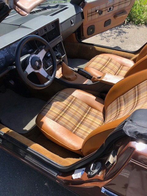 Triumph-TR7-1980-Convertible-7