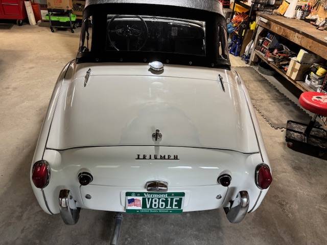 Triumph-Tr-3-1959-white-4