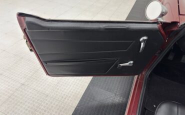 Triumph-Tr6-1973-Burgundy-Black-1