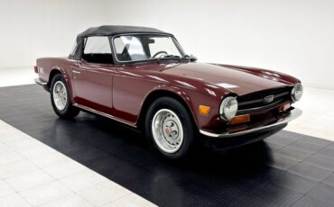 Triumph-Tr6-1973-Burgundy-Black-10