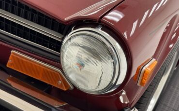 Triumph-Tr6-1973-Burgundy-Black-13