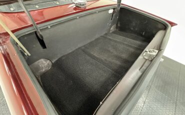 Triumph-Tr6-1973-Burgundy-Black-28