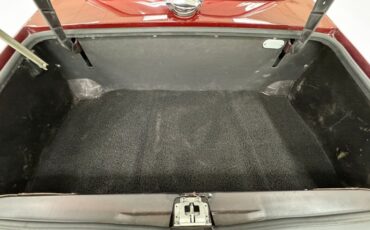 Triumph-Tr6-1973-Burgundy-Black-29