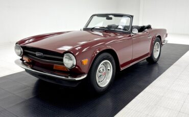 Triumph-Tr6-1973-Burgundy-Black