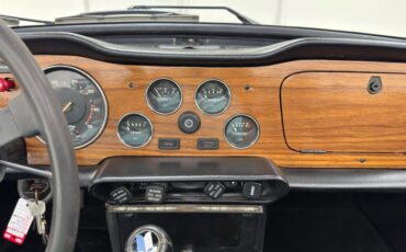 Triumph-Tr6-1973-Burgundy-Black-40