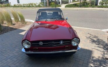 Triumph-Tr6-1973-Pimento-Red-Black-10