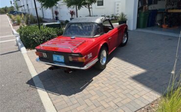 Triumph-Tr6-1973-Pimento-Red-Black-12