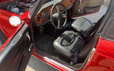 Triumph-Tr6-1973-Pimento-Red-Black-5