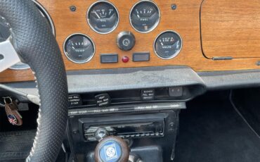 Triumph-Tr6-1973-White-Black-6