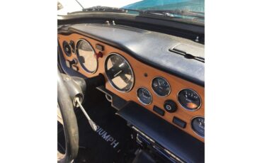 Triumph-Tr6-1974-Mallard-blue-Black-14