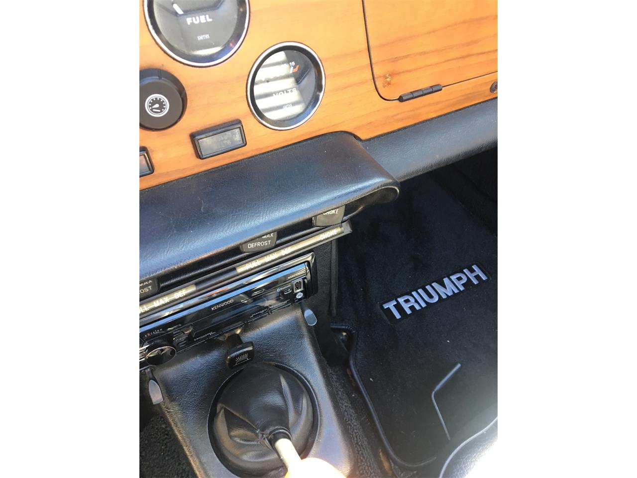 Triumph-Tr6-1974-Mallard-blue-Black-15