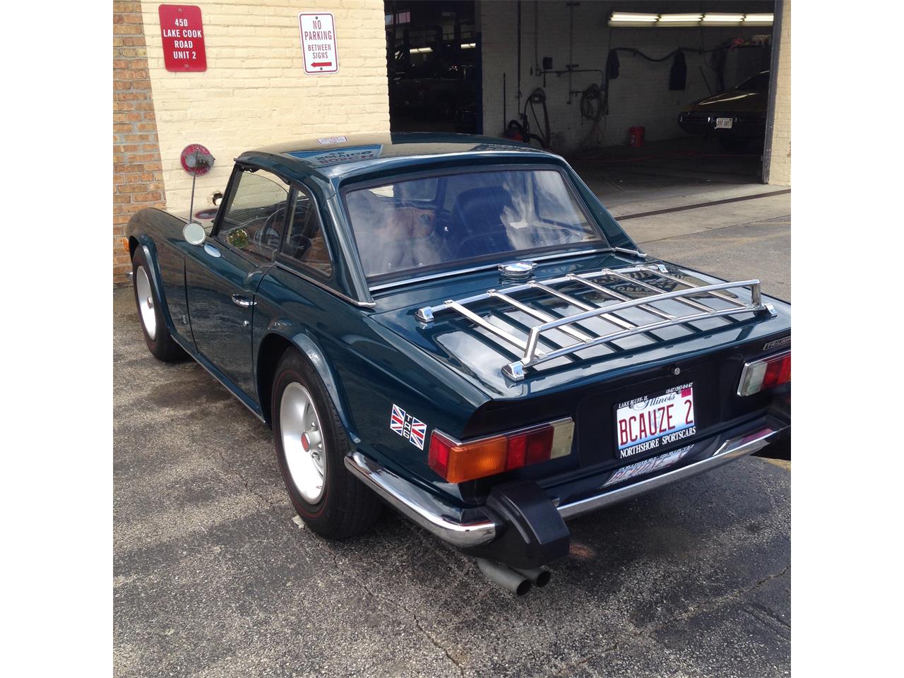 Triumph-Tr6-1974-Mallard-blue-Black-25