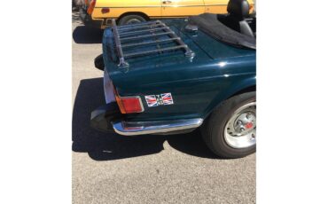 Triumph-Tr6-1974-Mallard-blue-Black-29