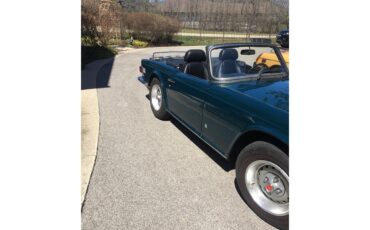 Triumph-Tr6-1974-Mallard-blue-Black-30