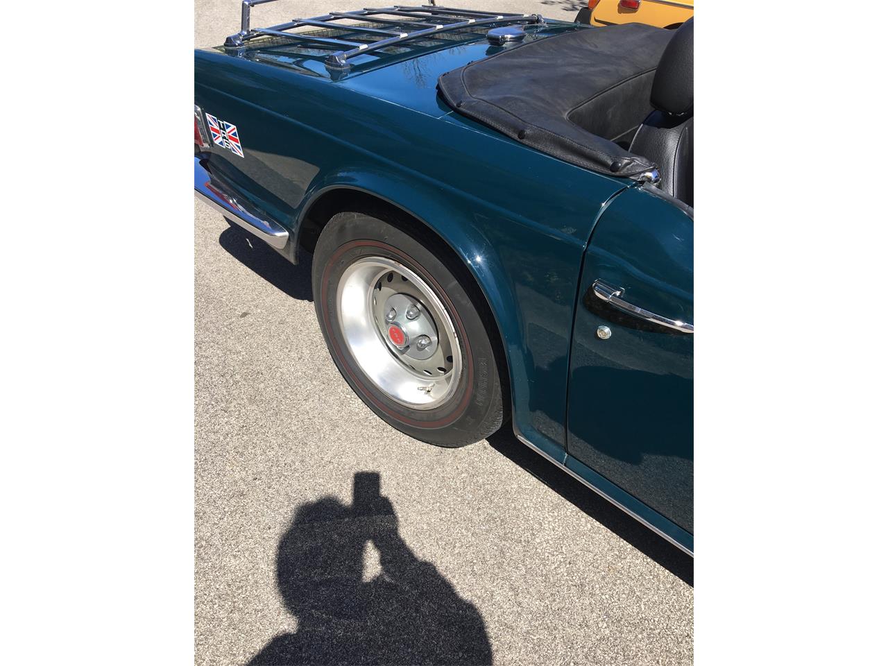 Triumph-Tr6-1974-Mallard-blue-Black-31