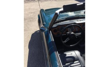 Triumph-Tr6-1974-Mallard-blue-Black-33
