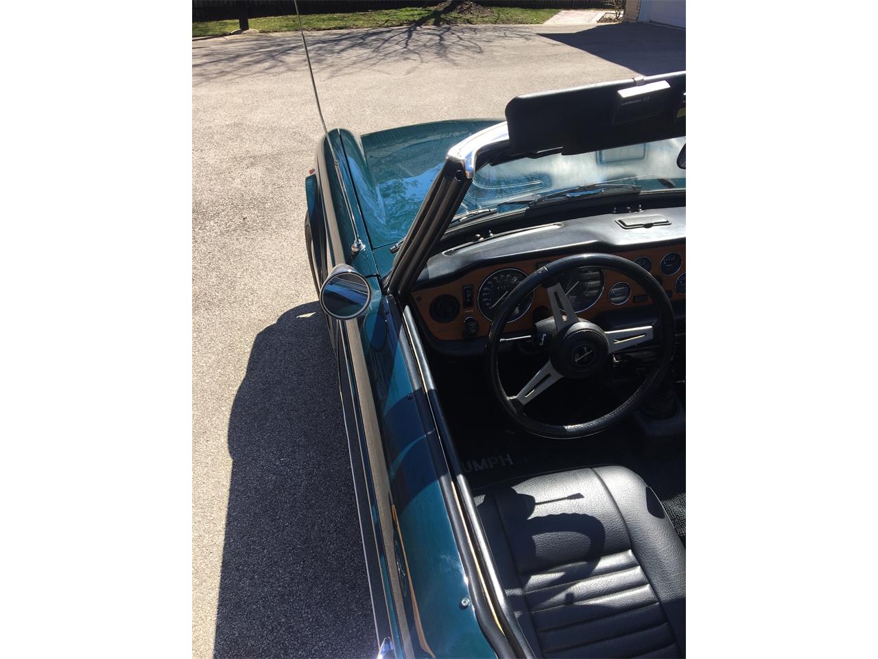 Triumph-Tr6-1974-Mallard-blue-Black-33