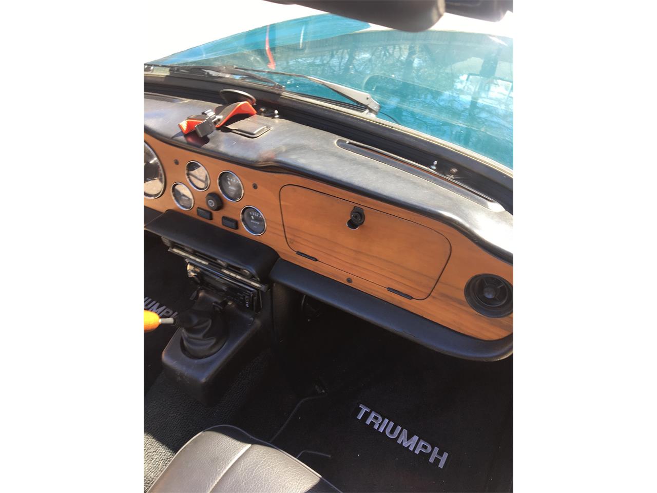Triumph-Tr6-1974-Mallard-blue-Black-42