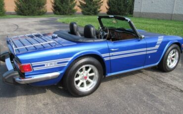 Triumph-Tr6-1975-Viper-Blue-12