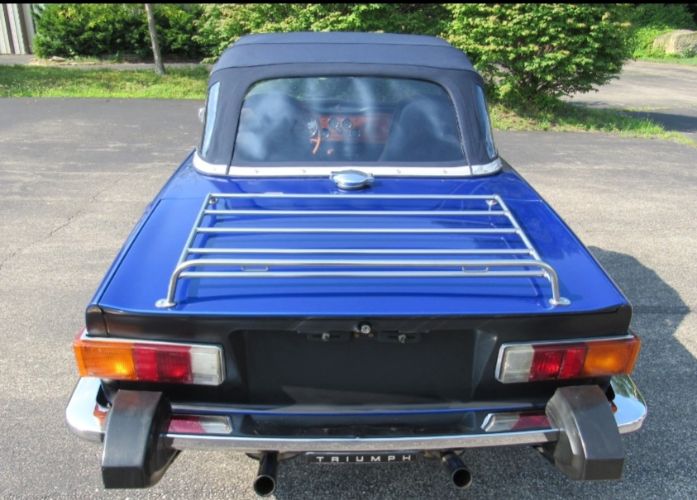 Triumph-Tr6-1975-Viper-Blue-13
