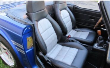 Triumph-Tr6-1975-Viper-Blue-17
