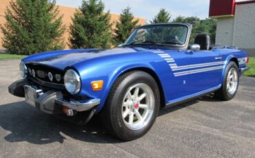 Triumph-Tr6-1975-Viper-Blue-26