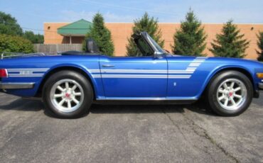Triumph-Tr6-1975-Viper-Blue-4