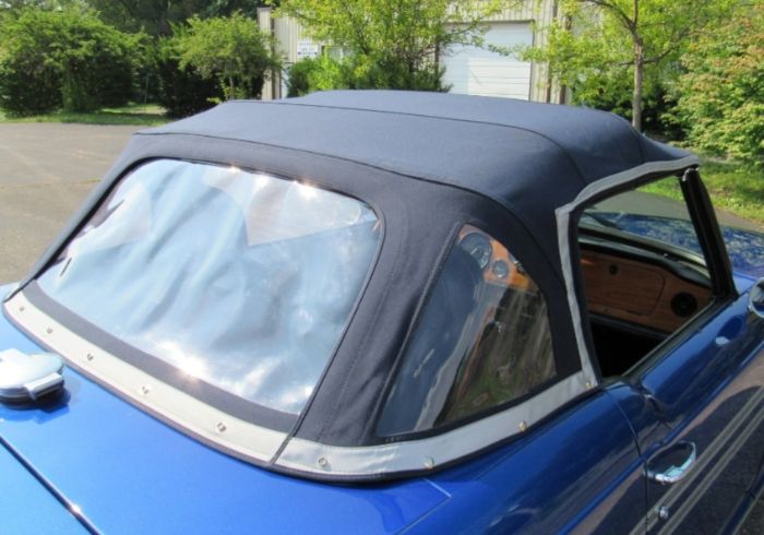 Triumph-Tr6-1975-Viper-Blue-5