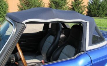 Triumph-Tr6-1975-Viper-Blue-6