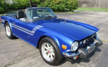 Triumph-Tr6-1975-Viper-Blue-9