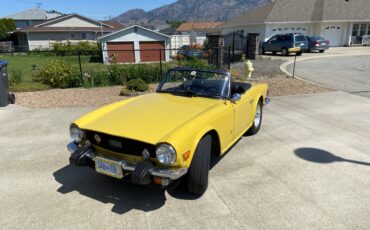 Triumph-Tr6-1975-yellow