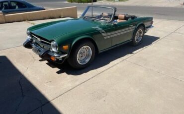 Triumph-Tr6-1976