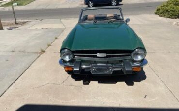 Triumph-Tr6-1976-4
