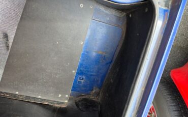 Triumph-Tr6-1976-Blue-Black-16