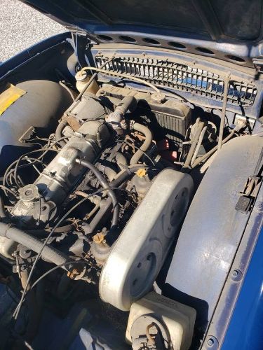 Triumph-Tr6-1976-Blue-Black-17