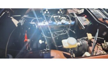 Triumph-Tr6-1976-British-Maple-Black-17