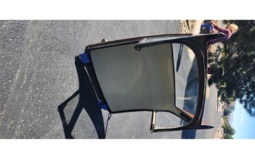 Triumph-Tr6-1976-British-Maple-Black-21