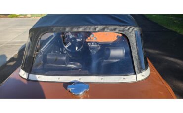 Triumph-Tr6-1976-British-Maple-Black-23