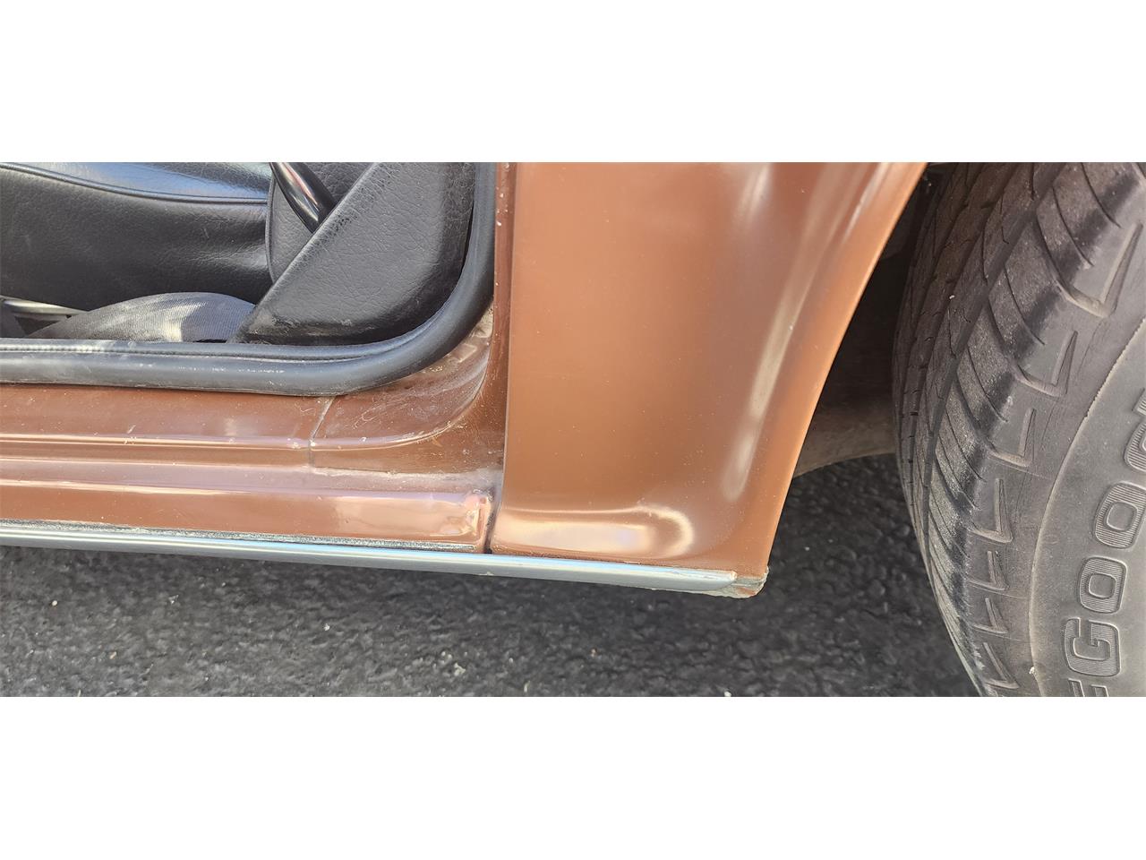 Triumph-Tr6-1976-British-Maple-Black-28