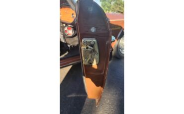 Triumph-Tr6-1976-British-Maple-Black-35