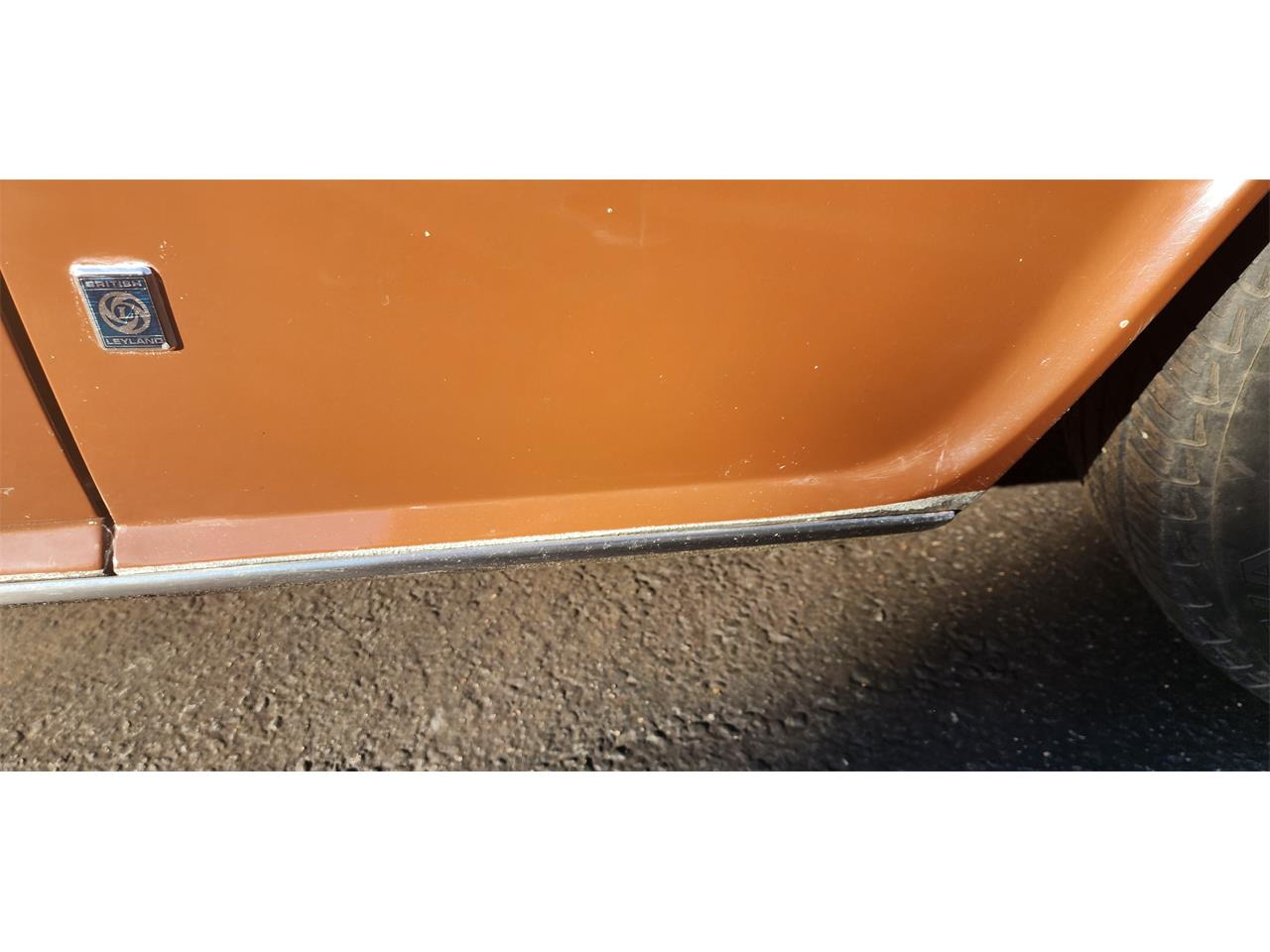 Triumph-Tr6-1976-British-Maple-Black-36