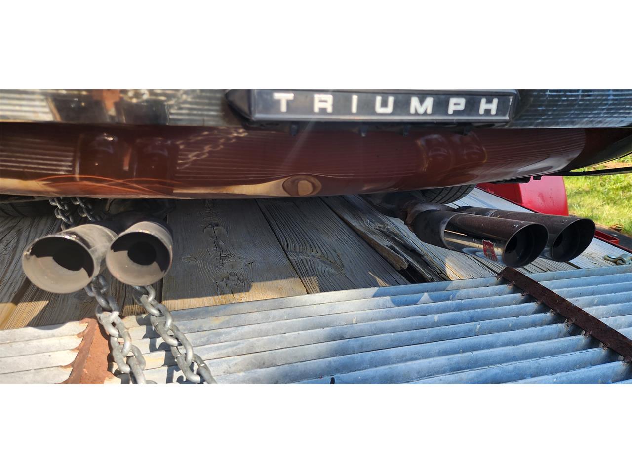 Triumph-Tr6-1976-British-Maple-Black-38